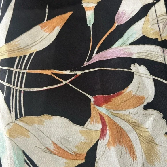 NWT Yumi Kim Kennedy 100% Silk Black Floral Bay Breeze Wrap Mini Dress - Small - Picture 16 of 16